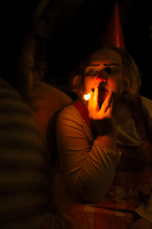 Light? (2024,Canon EOS R100)